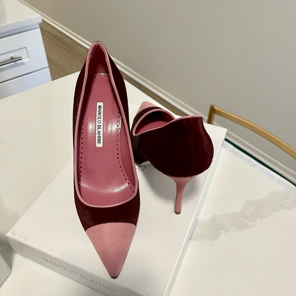 Manolo Blahnik exclusive suede and calf hair pump